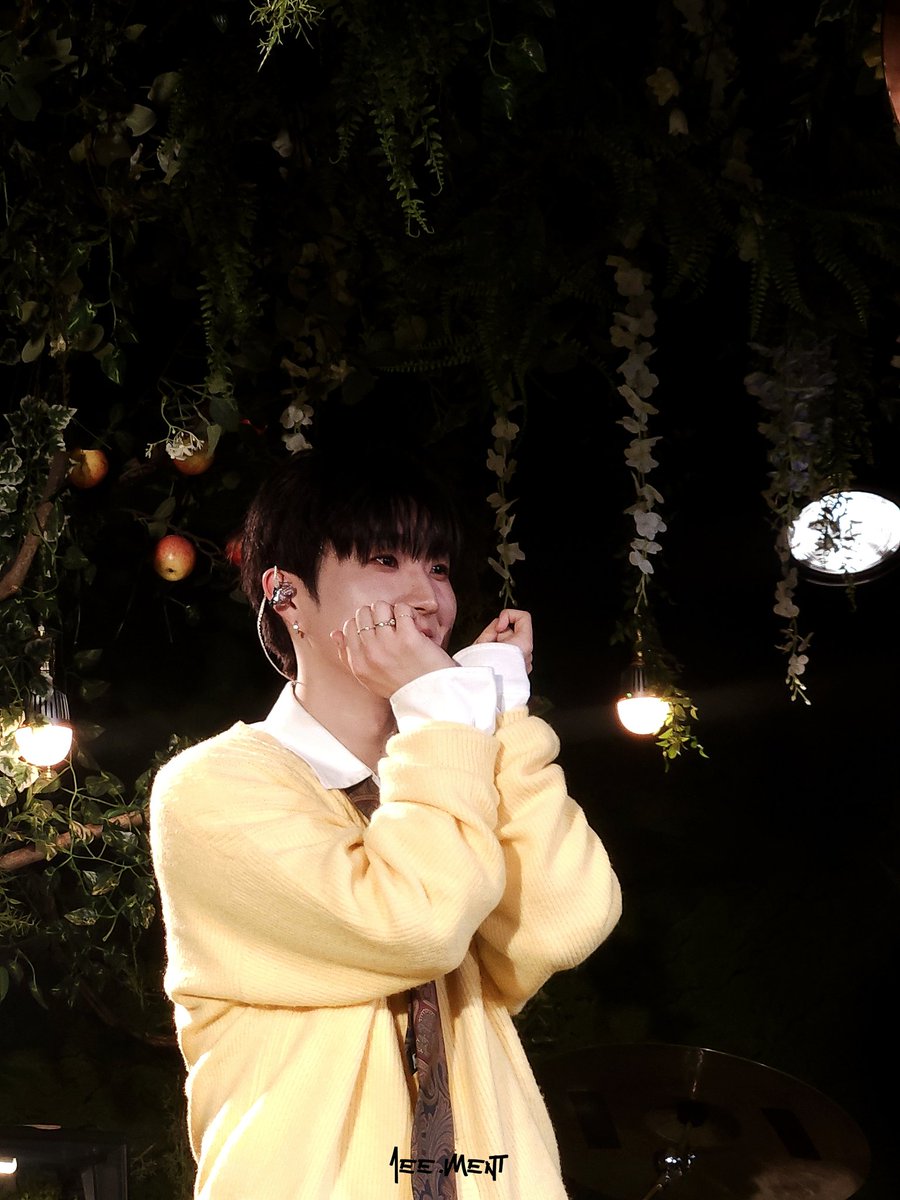 1eement's tweet photo. 숲세권라이브 준태

#인어미닛 #준태 #숲세권라이브 https://t.co/bCXuQBzuLX