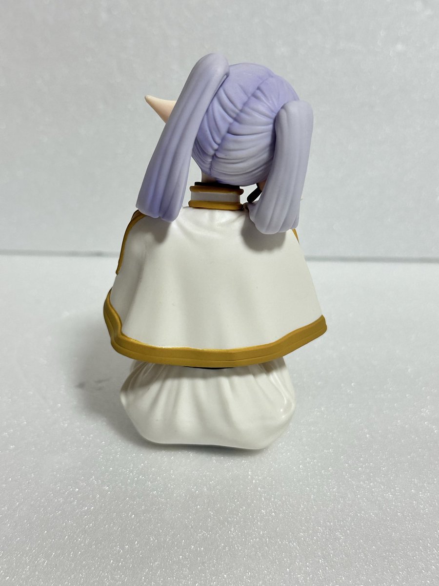 Yomogi_Gold100's tweet photo. 葬送のフリーレン
フリーレン 1/7スケールフィギュア
お顔が少しシュッとしてるような気がしますが細部まで作り込まれていて造形の良さが伺えます!
フィギュアの大きさに対して箱がデカすぎます🤣
#葬送のフリーレン #フリーレン
#種崎敦美 #山田鐘人 #アベツカサ
#elCOCO #A2C https://t.co/t7326VSiUU
