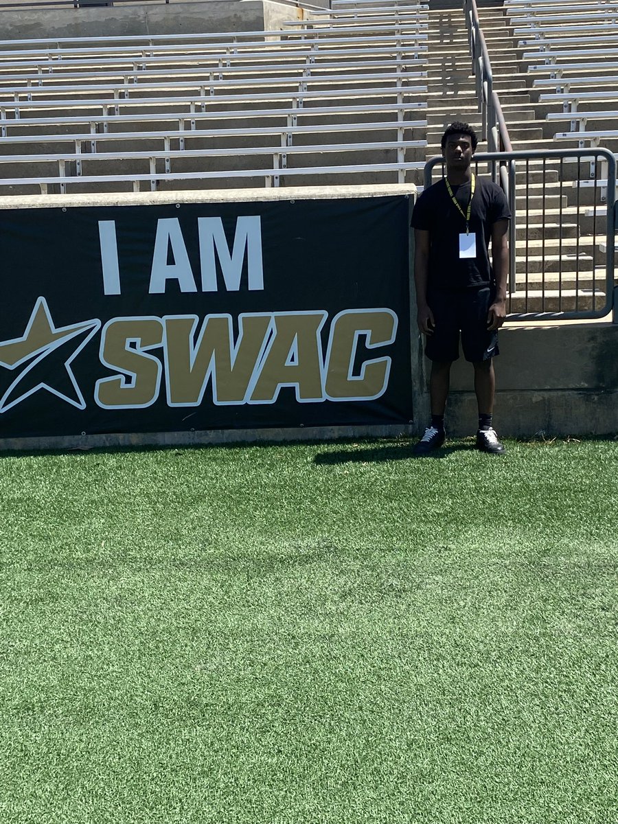 Zi’Davieon Walker tweet media