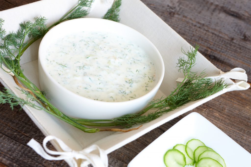 LHLiving's tweet image. If you love the taste of dill, you’ll love this recipe for homemade dill dip. It makes a wonderful veggie dip or you can use it for a creamy salad dressing as well!

littlehouseliving.com/recipe-for-dil…

#makeyourown #homemaderecipes #easyrecipes #littlehouseliving