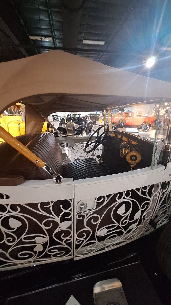 abbracciamento tweet media