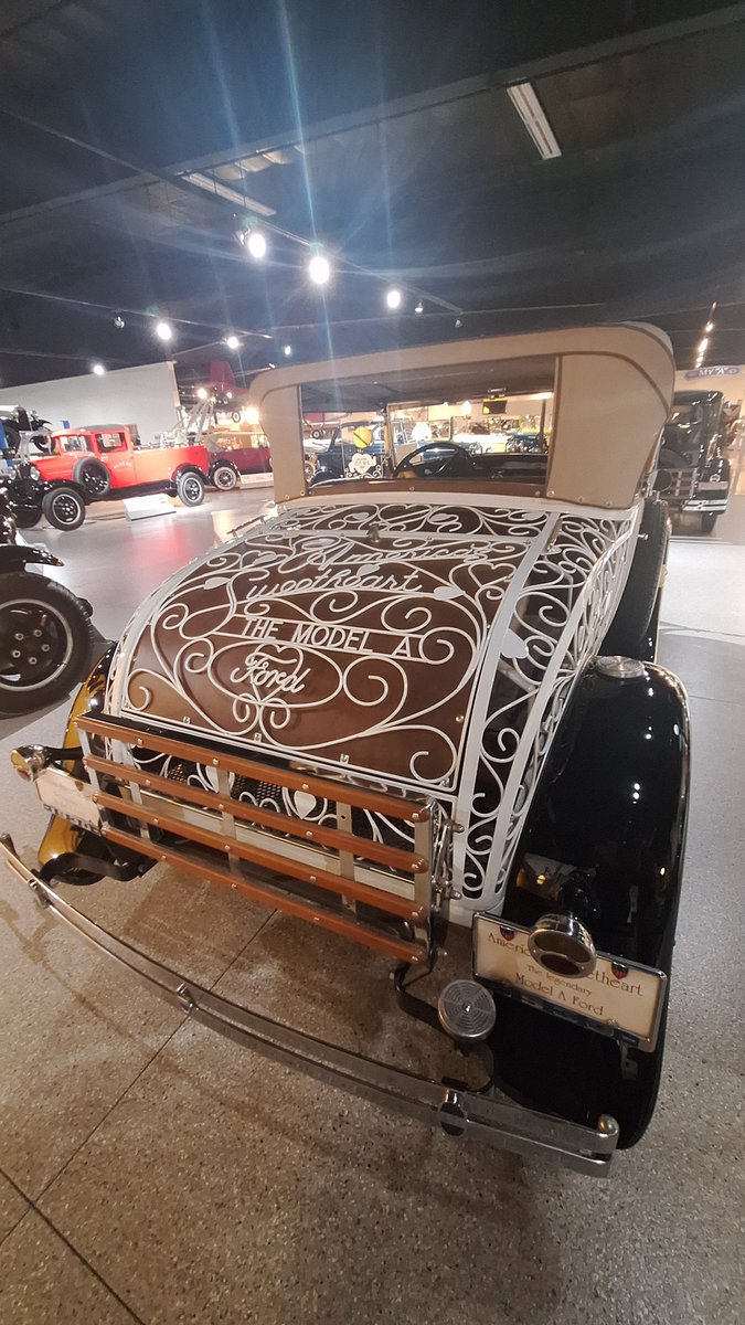 abbracciamento tweet media