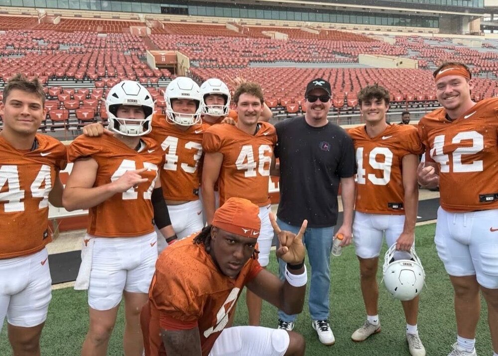 OnTexasFootball tweet media