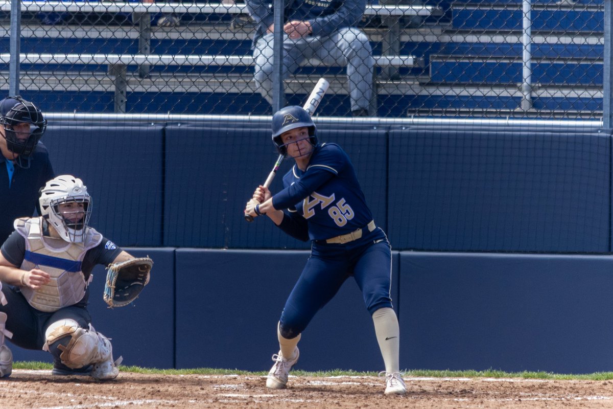 ZipsSB's tweet photo. Zips Sweep DH, Glass and Gatti combine for 9 RBI and 3 HR‼️

💣Glass 2-5, HR, 5 RBI, 2 RS
💣💣Gatti 2 HR, 4 RBI
🔥Day 2-4, 2B, RBI, 2 RS
🔥Jenkinson 2-4, 2 RBI, RS, BB
🔥Cantrell 3-6, RS
🔥Wygast 3-7, 2 RBI
🔥Lee 2-5, 2 RS, 2 BB

📰 https://t.co/STo5Kr5xin

#GoZips🦘 https://t.co/eHt2Fe2pyM