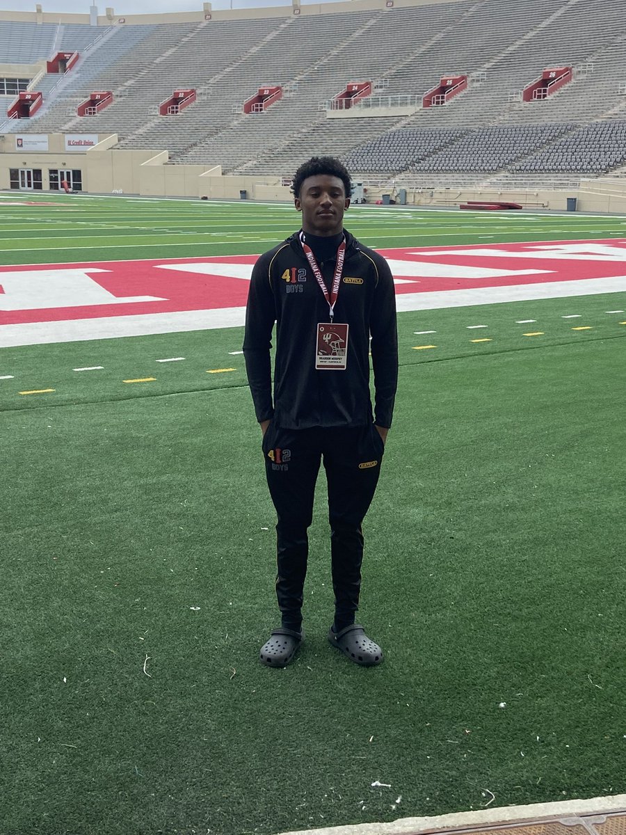 BrandonMurphy04's tweet photo. Had a great visit at @IndianaFootball today!!! loved the competitive spirit and the love from the coaches, staff, and players!! Be back soon!
@CoachOlaAdams @CoachShanahan_ @brooks_halsey https://t.co/aVV9G5g4ml