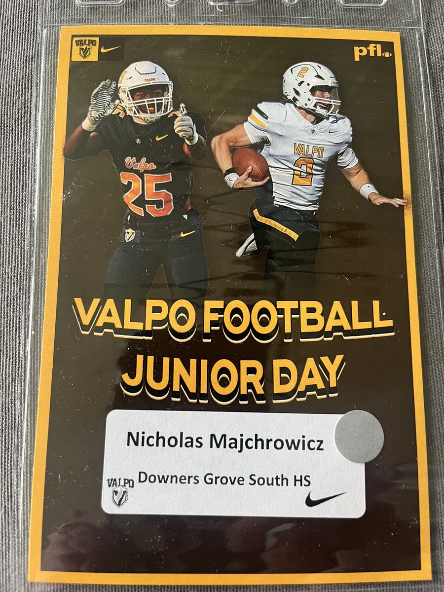 NickMajchrowicz's tweet photo. Thank you @Coach_RJG and @valpoufootball for a great junior day visit . Thanks for having me, can’t wait to get out there for a game.@DGS_Football @DGSSports @EDGYTIM @CoachBigPete https://t.co/xudi6xEpgR