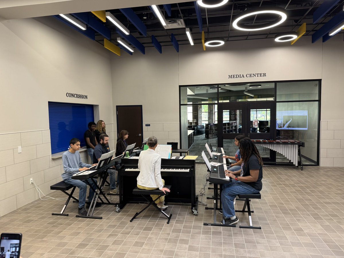 strode_matt's tweet photo. Fine Arts Show 2026. Great job to all of our CHISD staff and students! 
#chapelhillisd https://t.co/XlpPf8TNGi