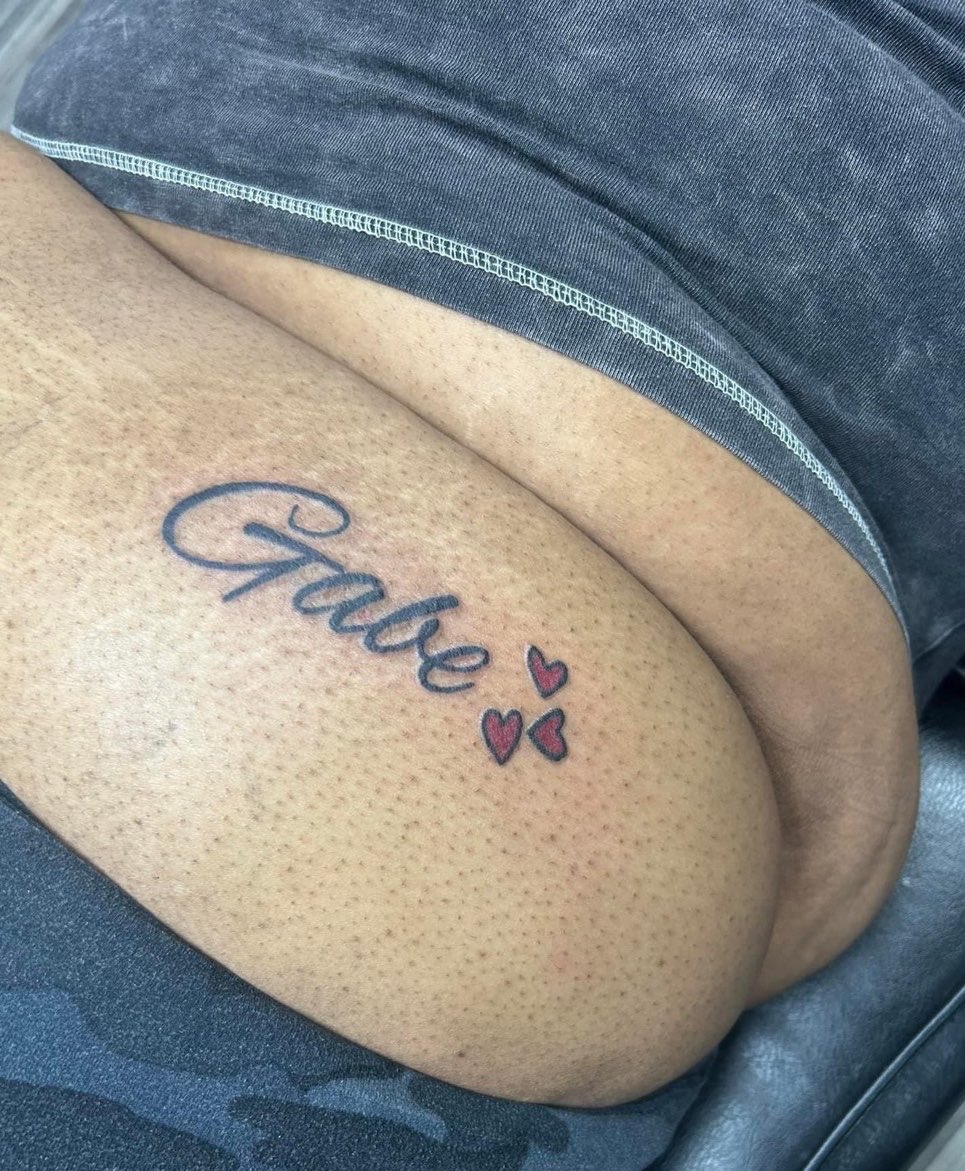 TIMILEYIN tweet media