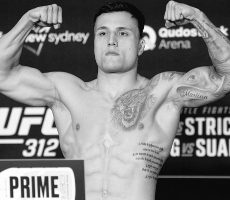 MMASINLIMITES's tweet image. ❌ Fighter removed: Francisco Prado

​No sé por qué le tenía algo de fe, pero definitivamente no tiene el nivel para seguir en UFC. ​Cuarta derrota seguida y quinta en seis peleas dentro de la compañía.

​A sus 23 años, tocará seguir ganando experiencia fuera.

​#UFC327