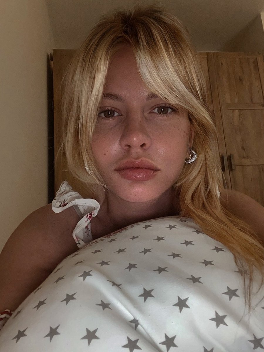 polyanna tweet media