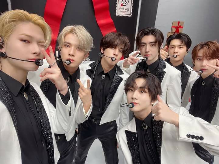 𝓢un ♡ 𝙀𝙉𝙃𝙔𝙋𝙀𝙉 𝙄𝙎 𝙎𝙀𝙑𝙀𝙉 tweet media