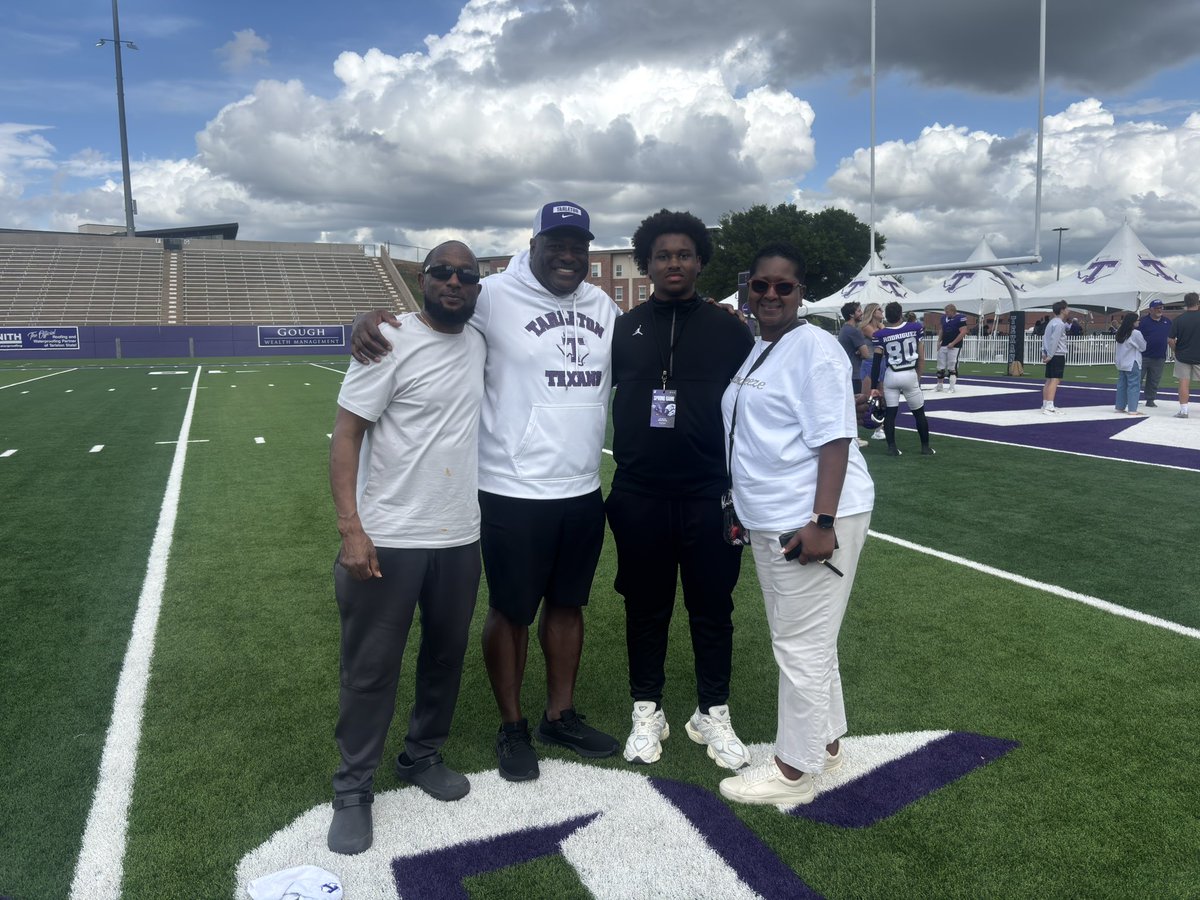 quintonboatner_'s tweet image. Thank You @TarletonFB &amp;amp; @CoachAphill For The Spring Game Visit &amp;amp; Coaching Staff For The Opportunity! Great Campus, People &amp;amp; Atmosphere! Can’t Wait To Be Back!🟣⚪️

#staydown #greatness #dominate
#tarleton #UAC #FCS #fast #physical
@Coach_Gow1 @CoachTKeller @HT4_PrepRZ