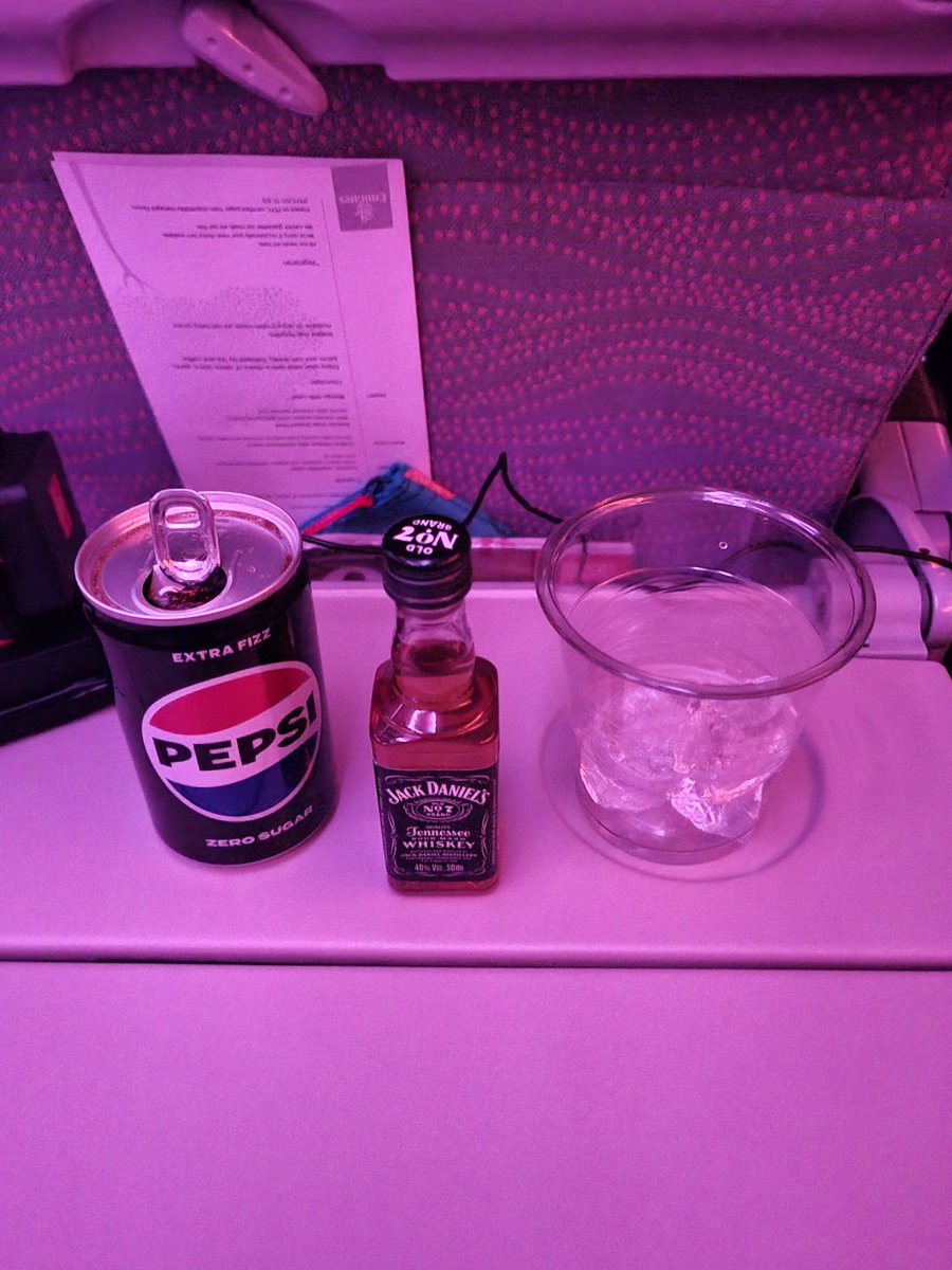 ✨️null✨️ tweet media