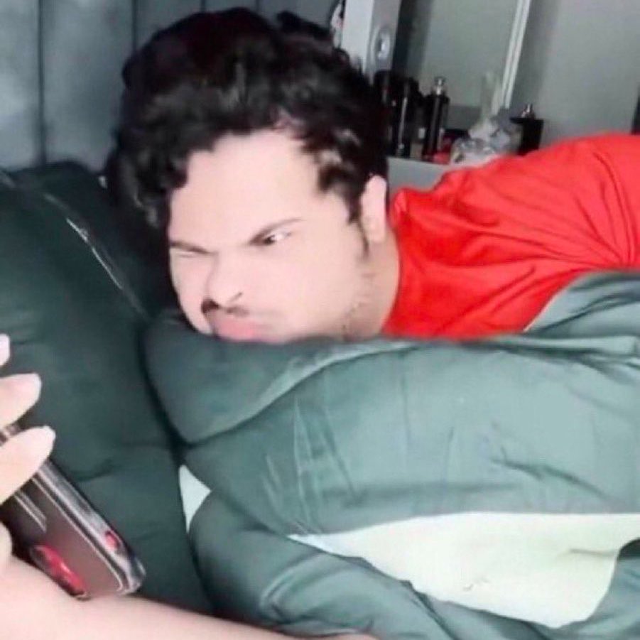 إيلين tweet media