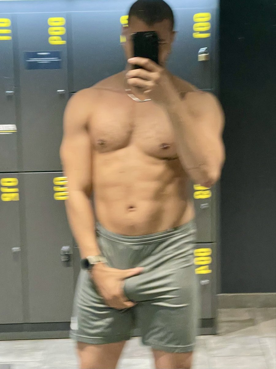 extajules's tweet photo. set. flex. grab. https://t.co/LDnzEXmtgZ