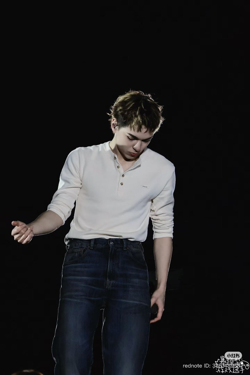 vernon content tweet media