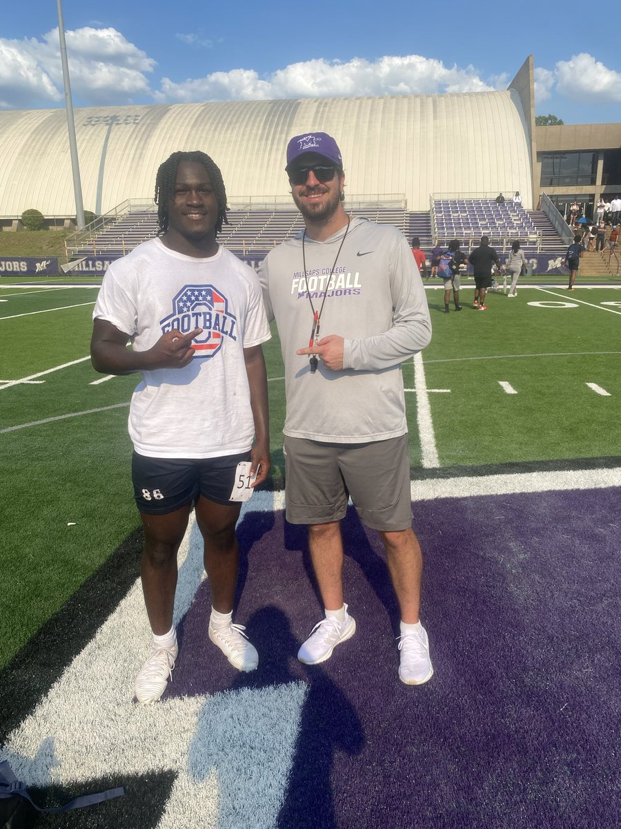 Chevy Armour tweet media