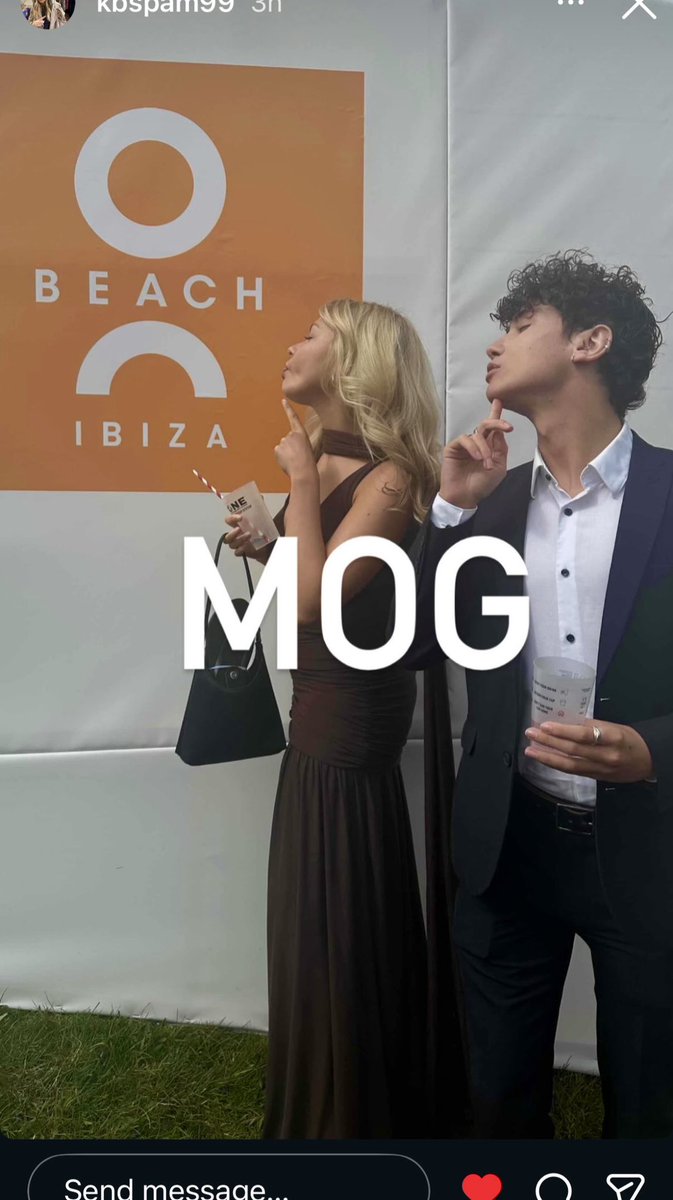 squidneymonkey's tweet image. went to ladies day #races and didn’t #win anything 🐴😿