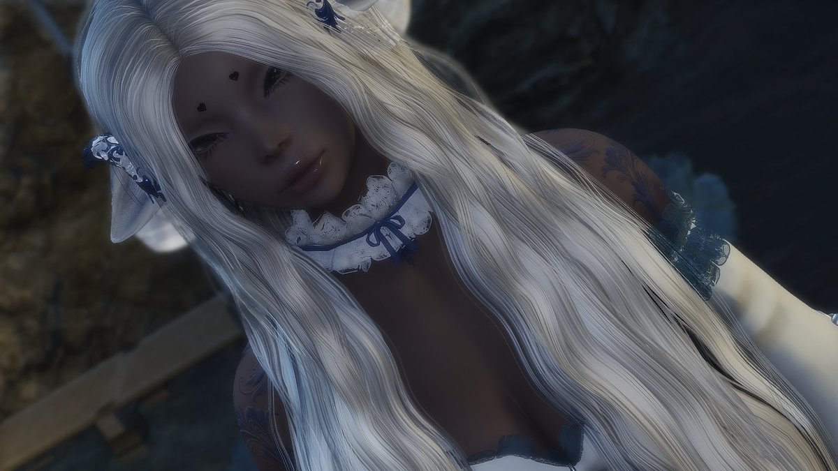 ǝxǝ˙ɐıɔıʇɹoɯ tweet media