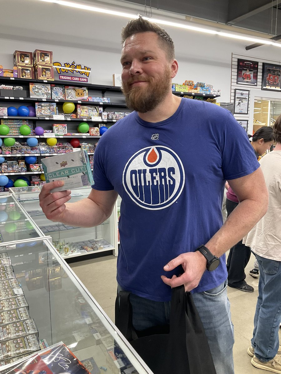 Waynes Sports Cards tweet media