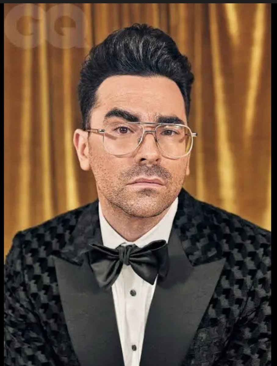 brnzgydgd's tweet image. @AtillaTasNet e benzeten bi ben olamam :)) ama bizim ki daha sevimli :) #bigmistakes #netfix @netflix