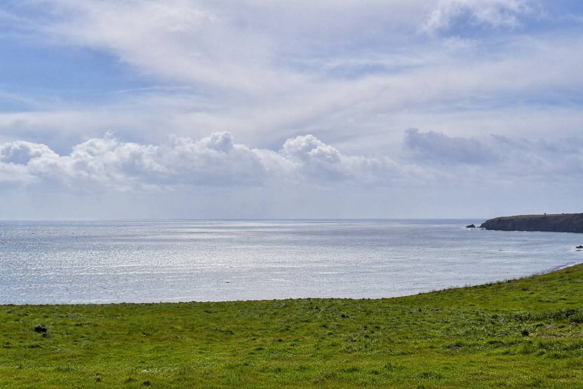 ThisIsIreland3's tweet image. A windy, cool and showery day around Ring, Old Parish and Aglish 🛖🌊

📍County Waterford - Ireland ☘️

📸 Patrick Kenealy

#Waterford #Ireland #Cottage #Coppercoast