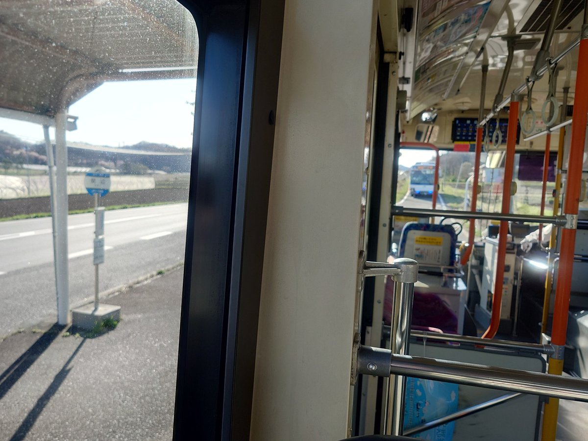 もんてび tweet media