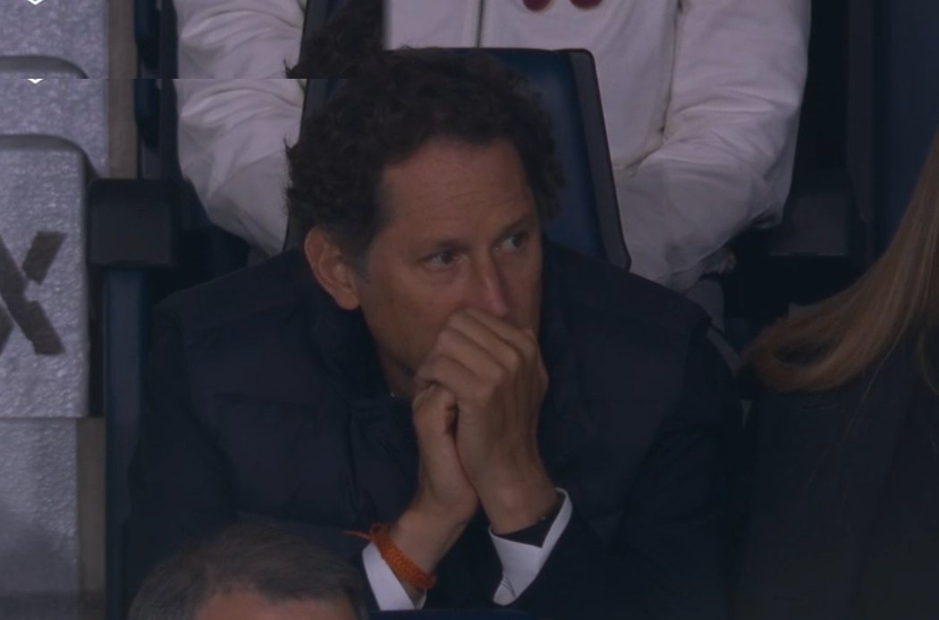 CriSatrum tweet media