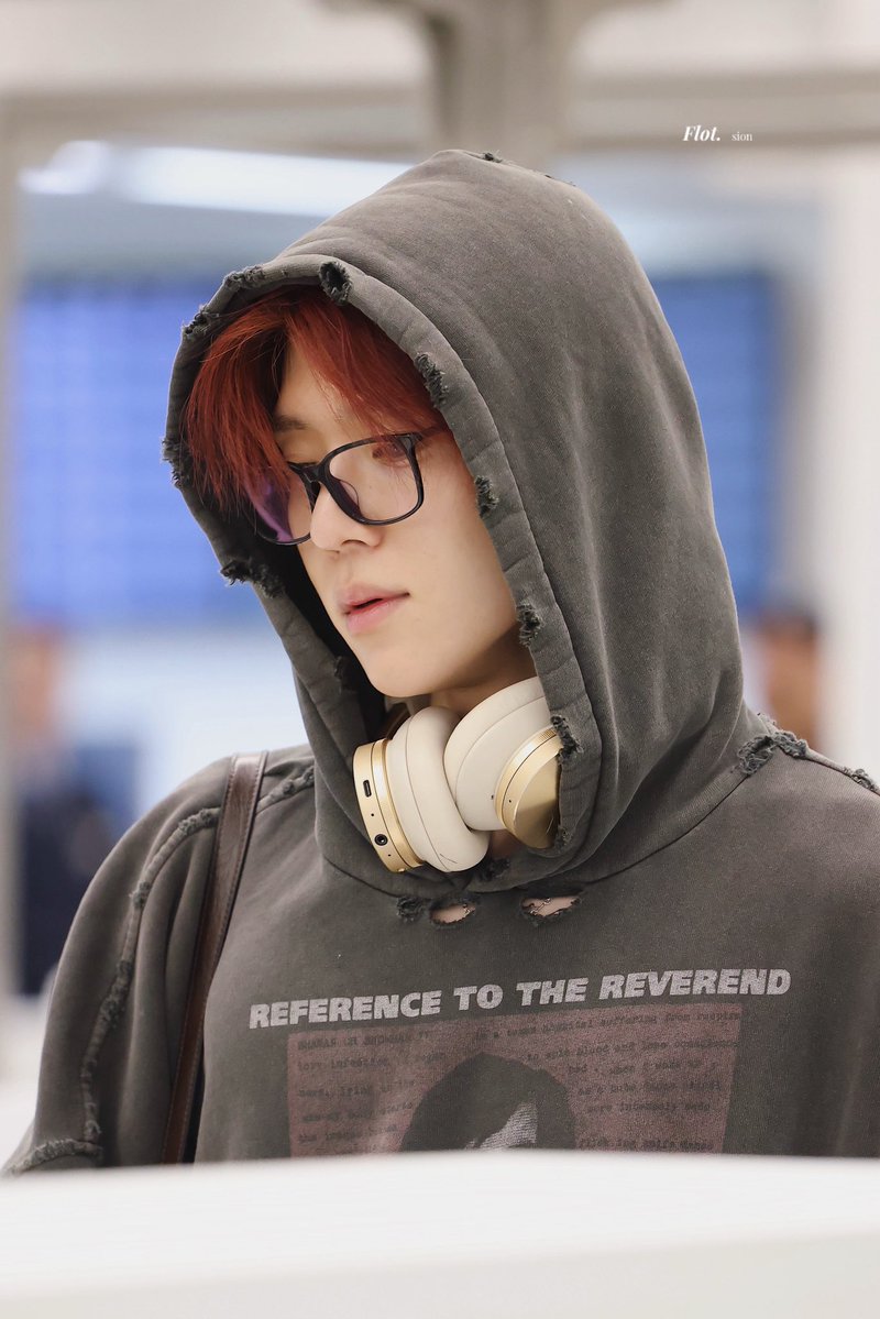 𝐹𝑙𝑜𝑡. tweet media