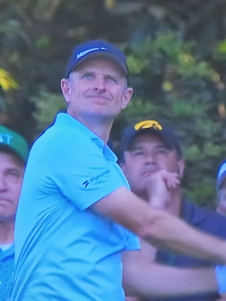 I might be wrong, but this #patron stands above the rest at #themasters #Hawkeyes #Swarm.    Bonus points if anyone can identify him. We'll done my guy!