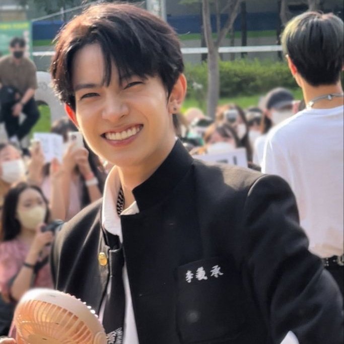 Enha always 7 tweet media