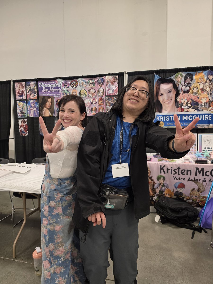 citrusanime's tweet photo. @KrisComics it was a pleasure meeting you at sakura 2026! It was really fun talking about anime, voice acting and just the craft of the arts in general with you! Real art for life1 Thank you @Villyane1212 @AdWinnetou and @Armenci_DA  for all the artwork for her to sign! https://t.co/oc30c8OMIB