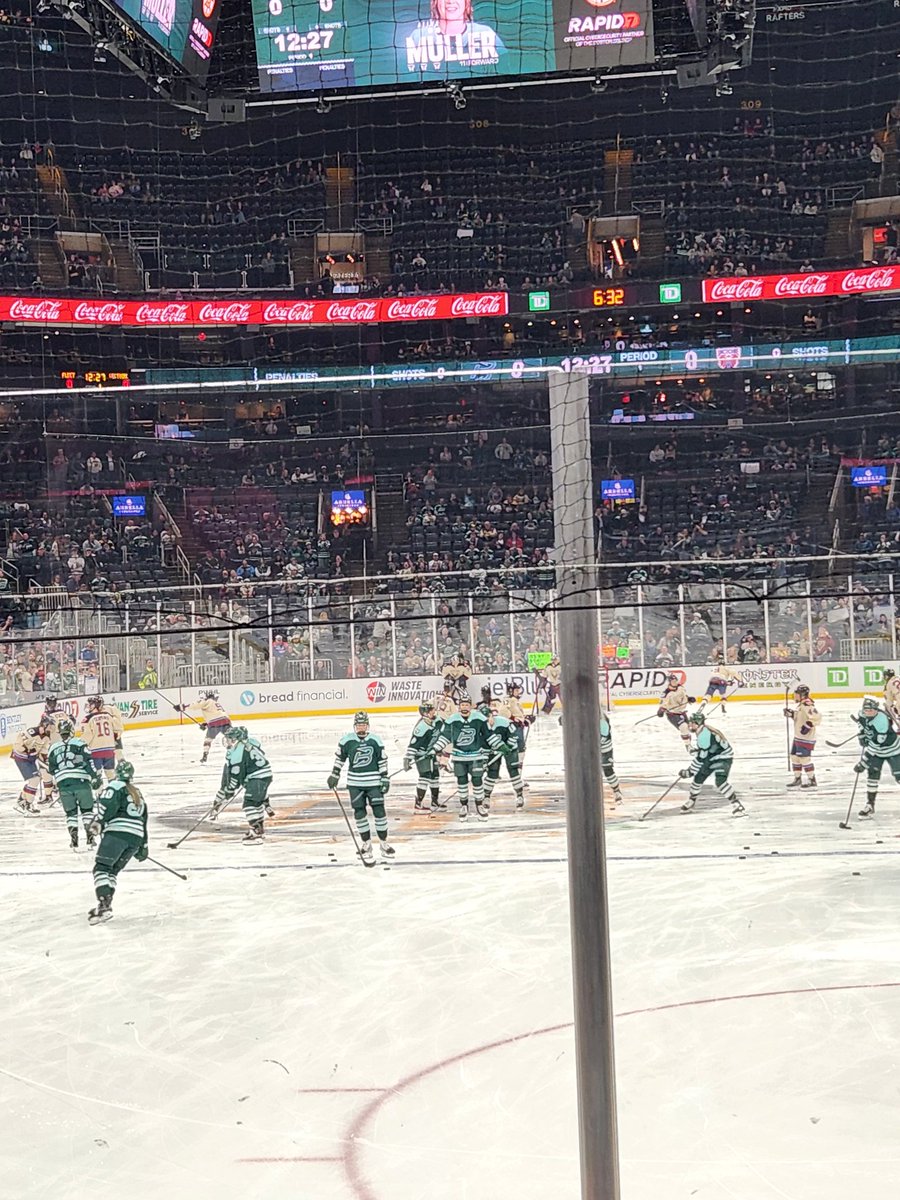 Surreal that <a href="/PWHL_Boston/">x - Boston Fleet</a> have made it to the Garden