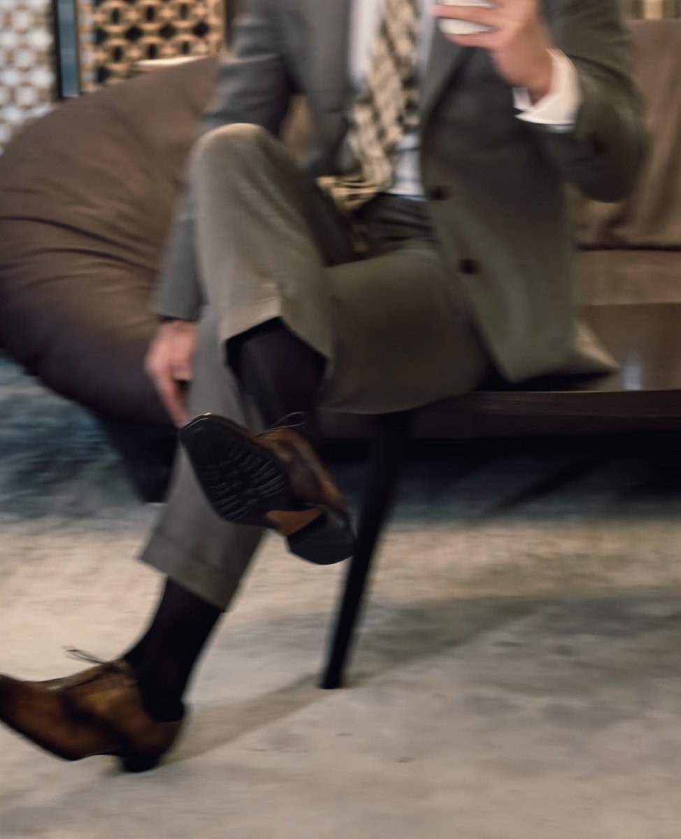 enoch li tweet media