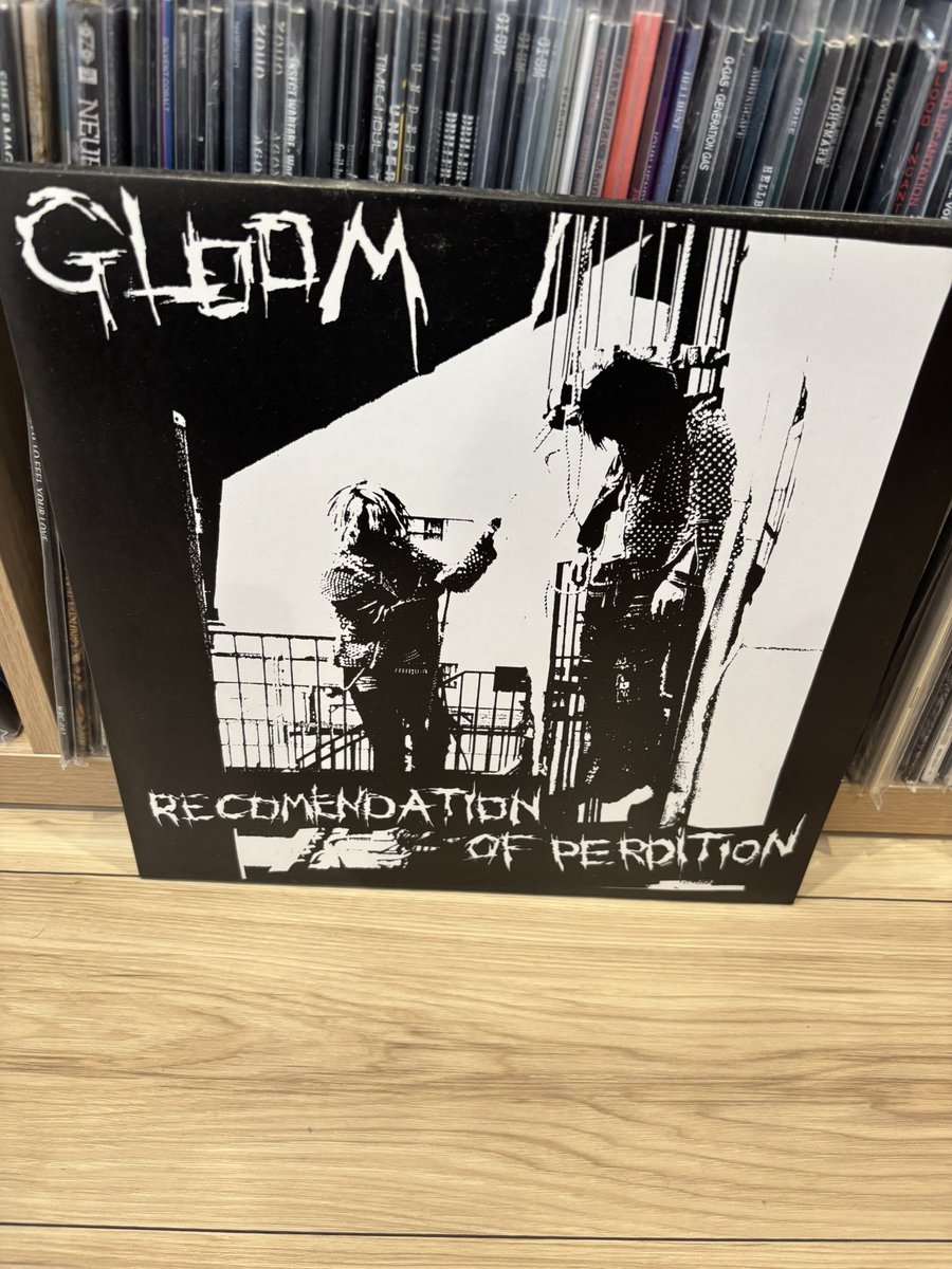 タナライ tweet media