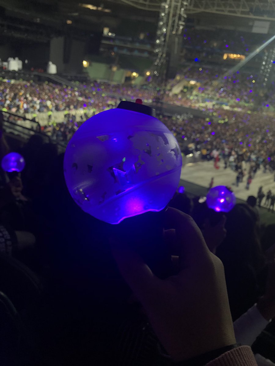 bibia ⊙⊝⊜ 🪭 vai ver o bts! tweet media