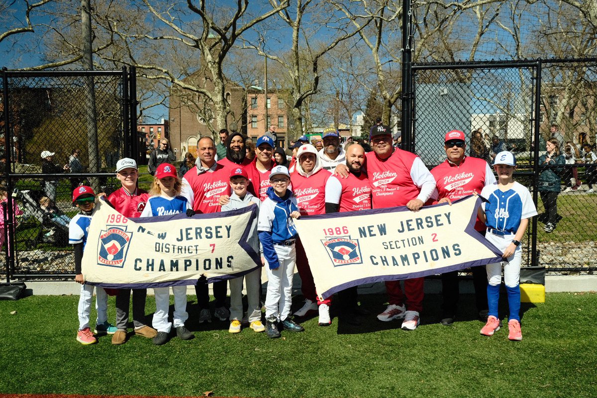 jerrylore's tweet image. A great day for the birth place of ⚾️ in Hoboken @LittleLeague today, celebrating the 40 years anniversary for the 1986 Hoboken South team who won both the district 7 and section 2 champions #Hoboken #littleleague #JL