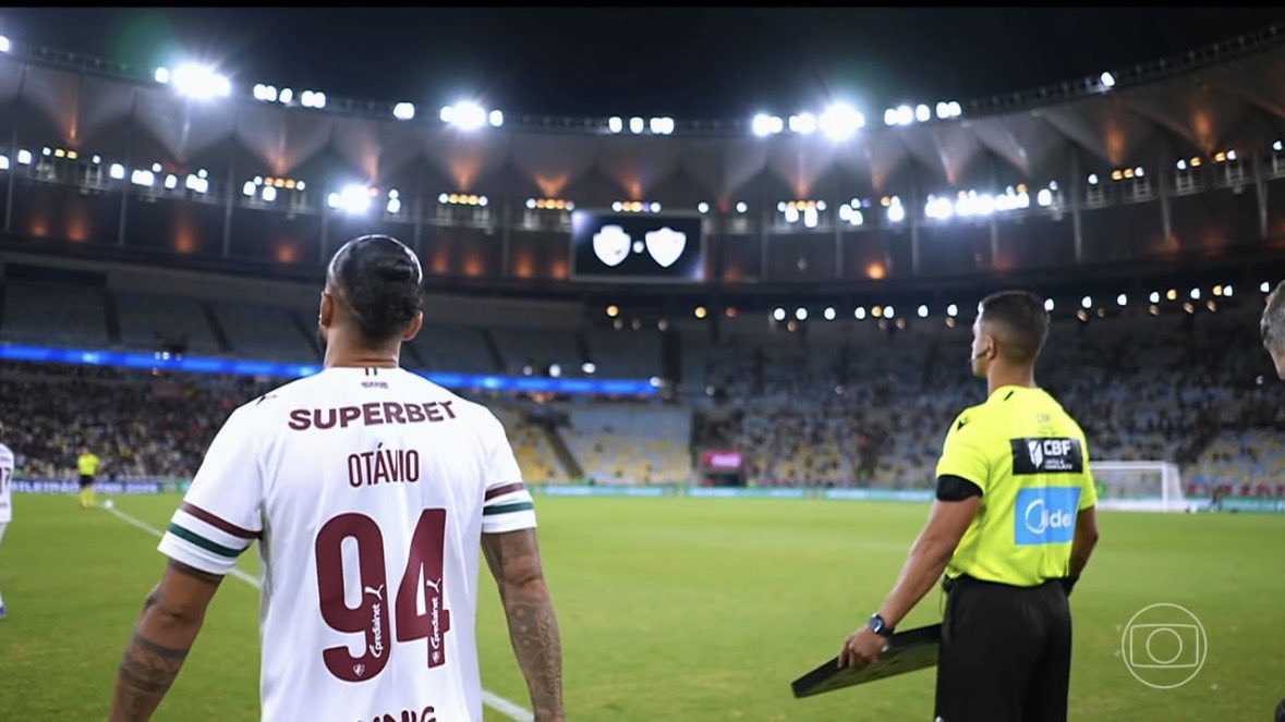 FluResenha tweet media