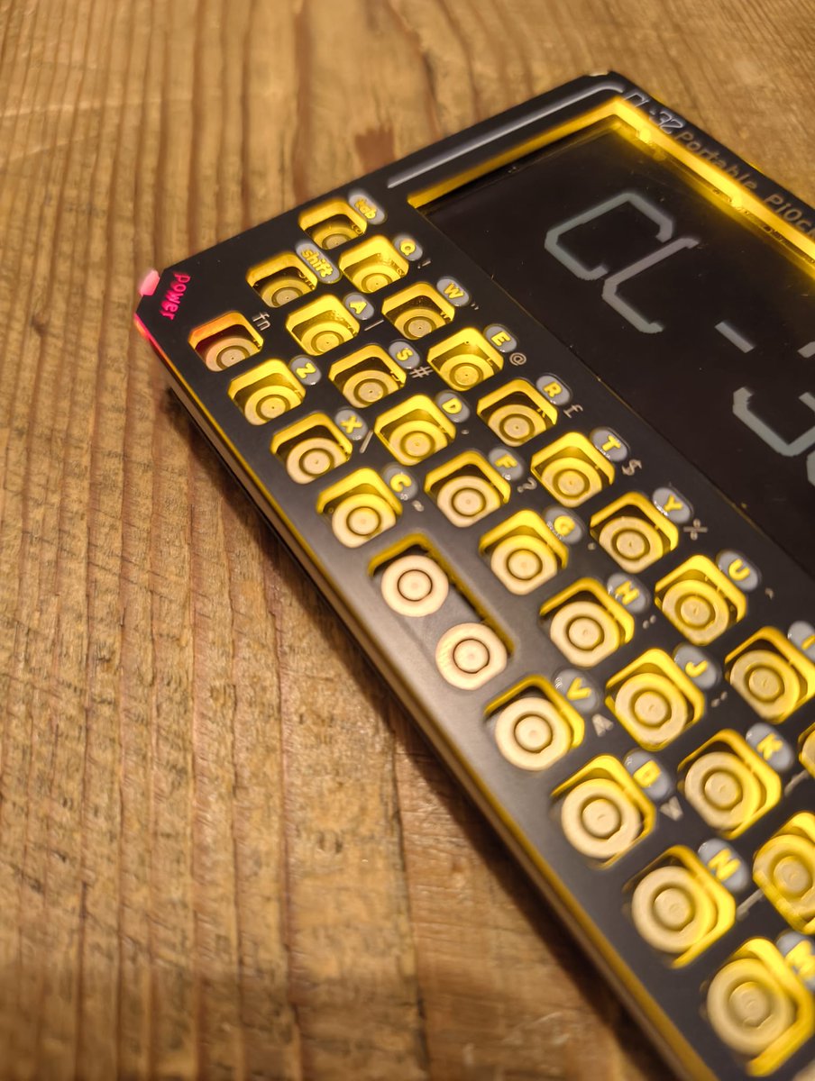 Pi0CKET's tweet photo. Whats better than Dark mode? Dark mode with a retro amber backlight glow!! V0.4 boards have landed and are shaping up to be mighty fine!! #Pi0cket #CL32 #ESP32 #retroglow https://t.co/btr0q84but