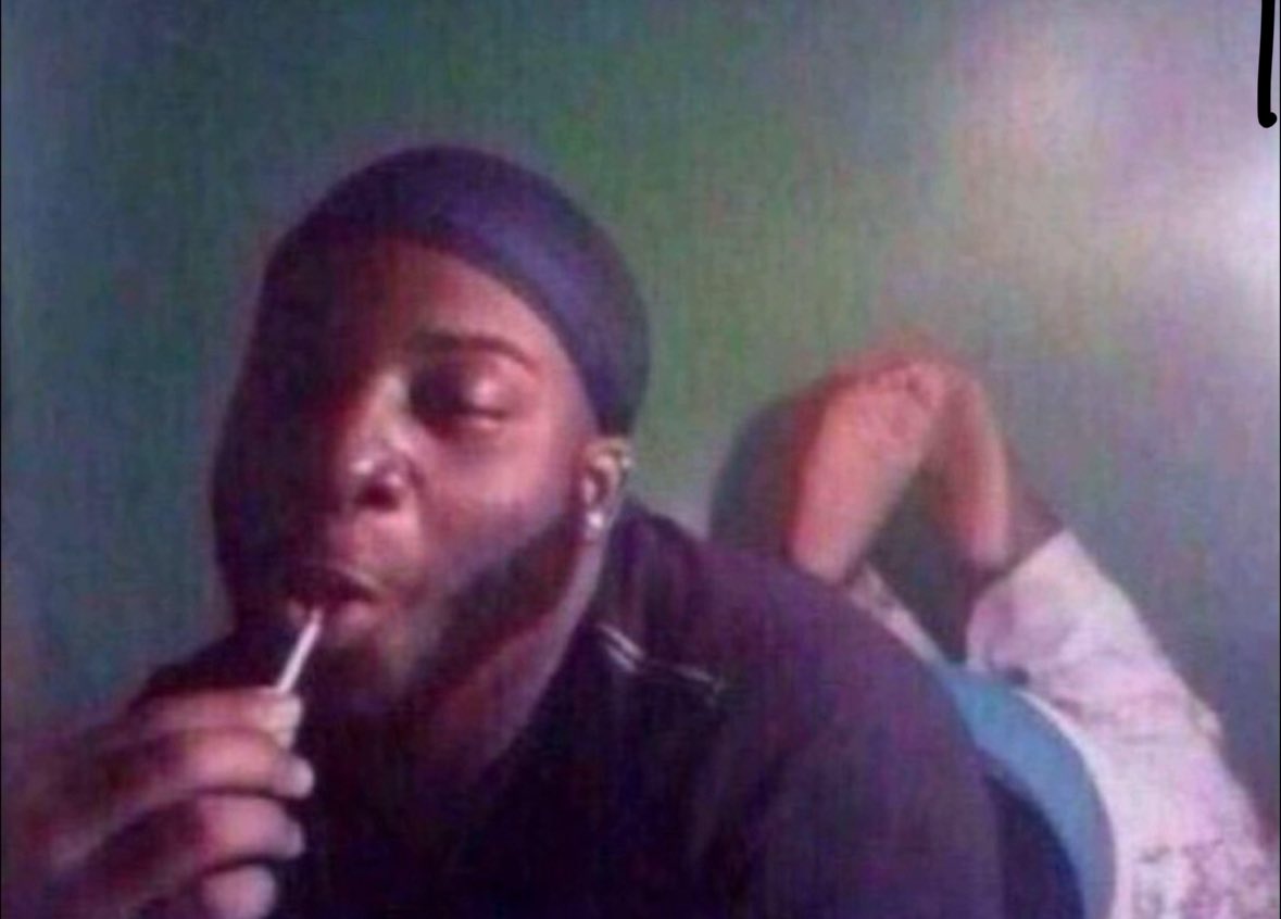 ǝǝɔɐɹƃ ⋆˚࿔ tweet media