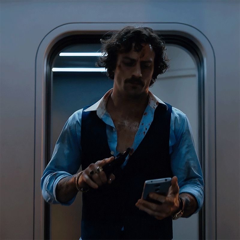 screamnhorror's tweet image. #needthat #jamesbond