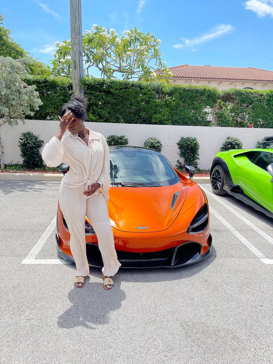 Realtor Bae 👑 tweet media