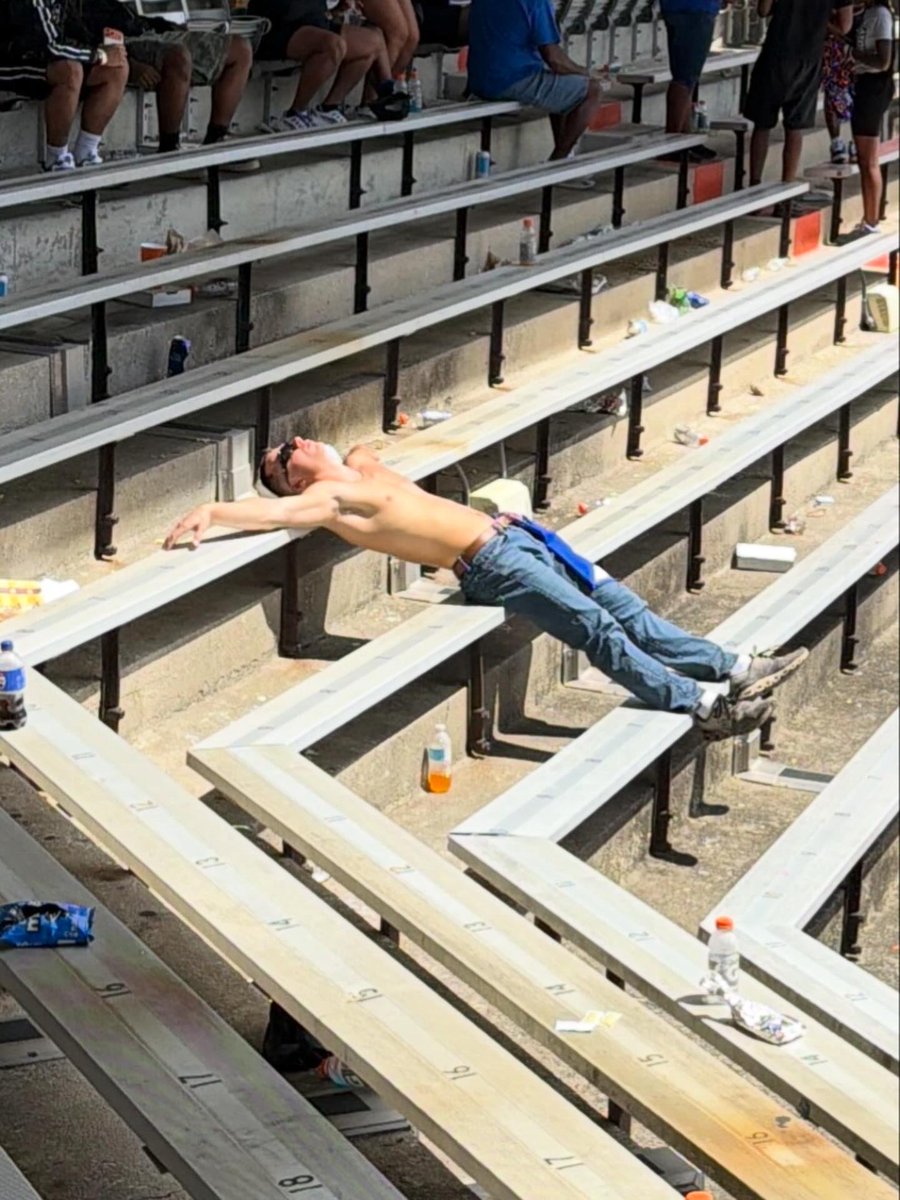 Travis 🤙🏼 tweet media