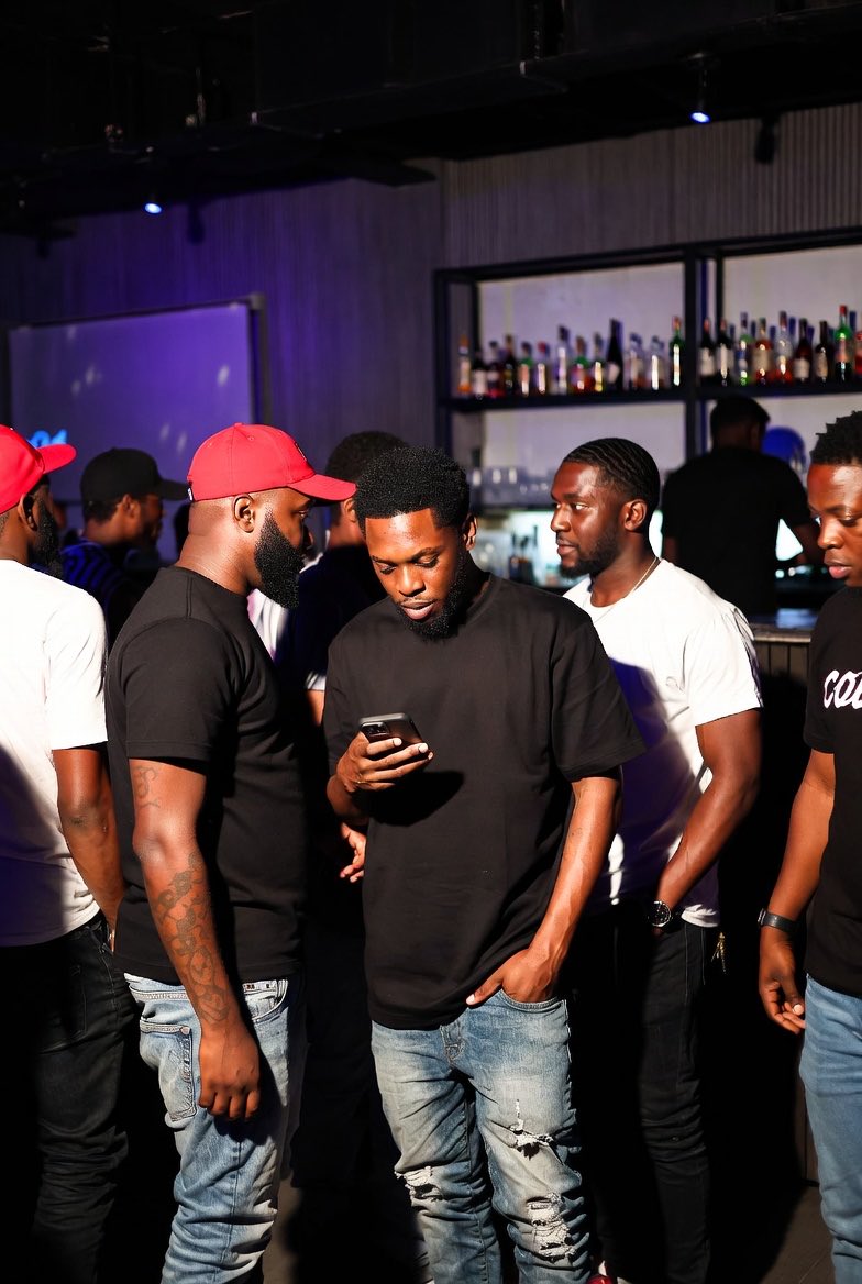 ~*Èdèl fêntâ☆~* tweet media