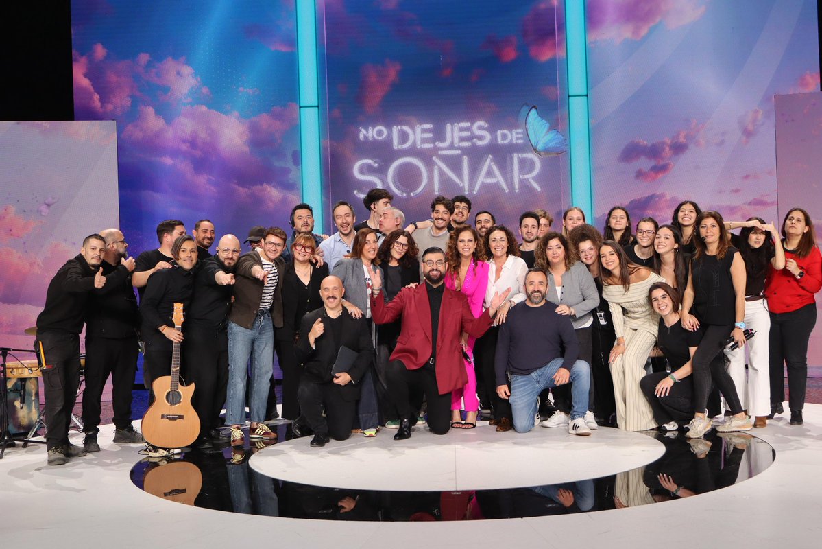 16 Escalones tweet media