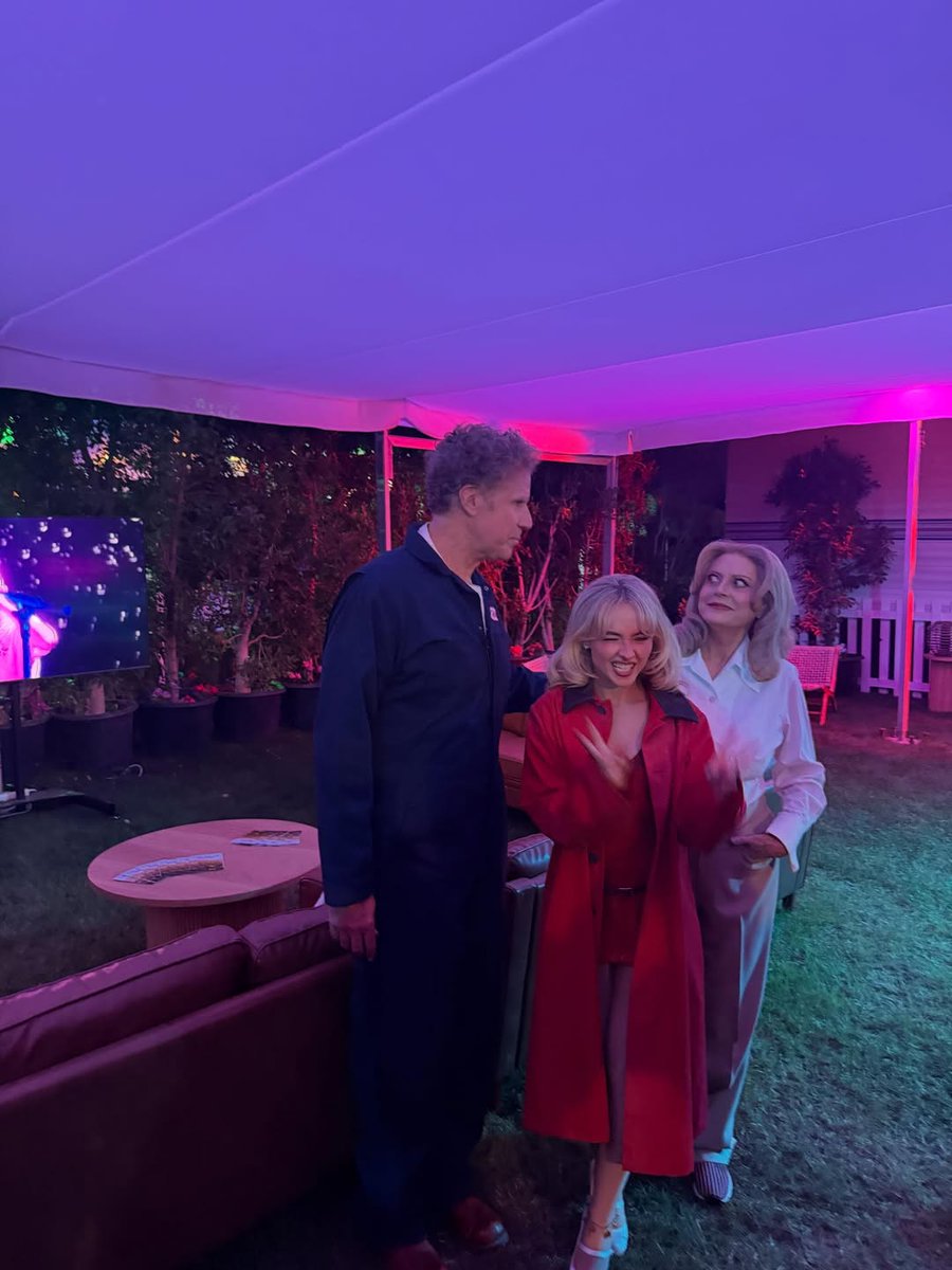 Sabrina Carpenter All-News 🐾 tweet media