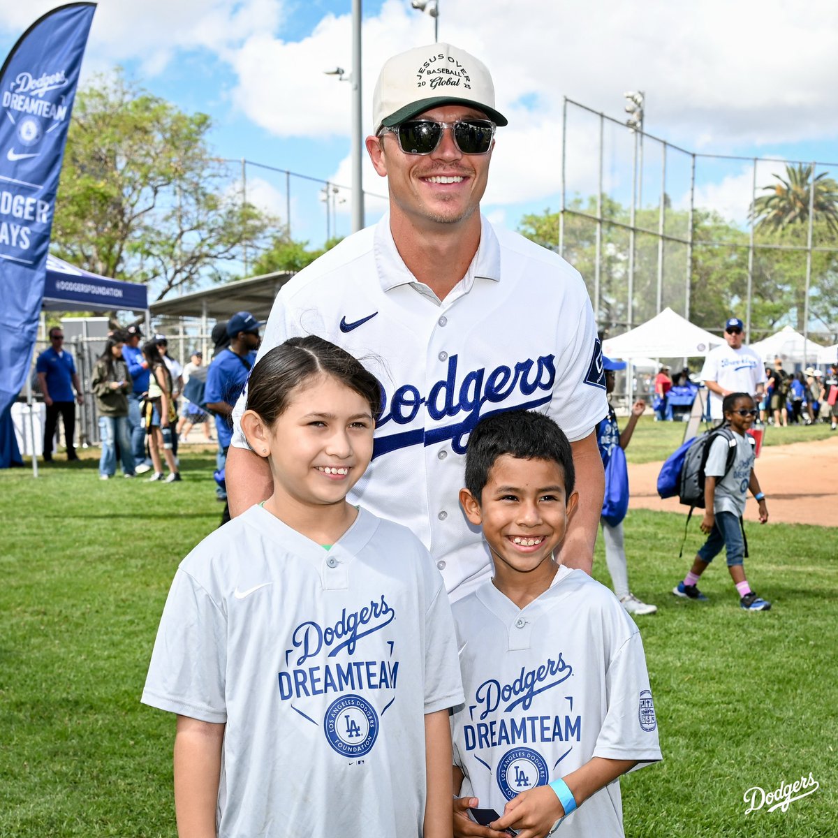 Los Angeles Dodgers tweet media