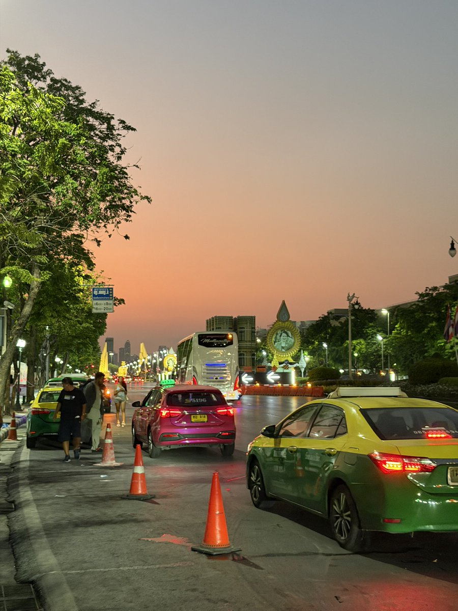 awkquarian.eth tweet media