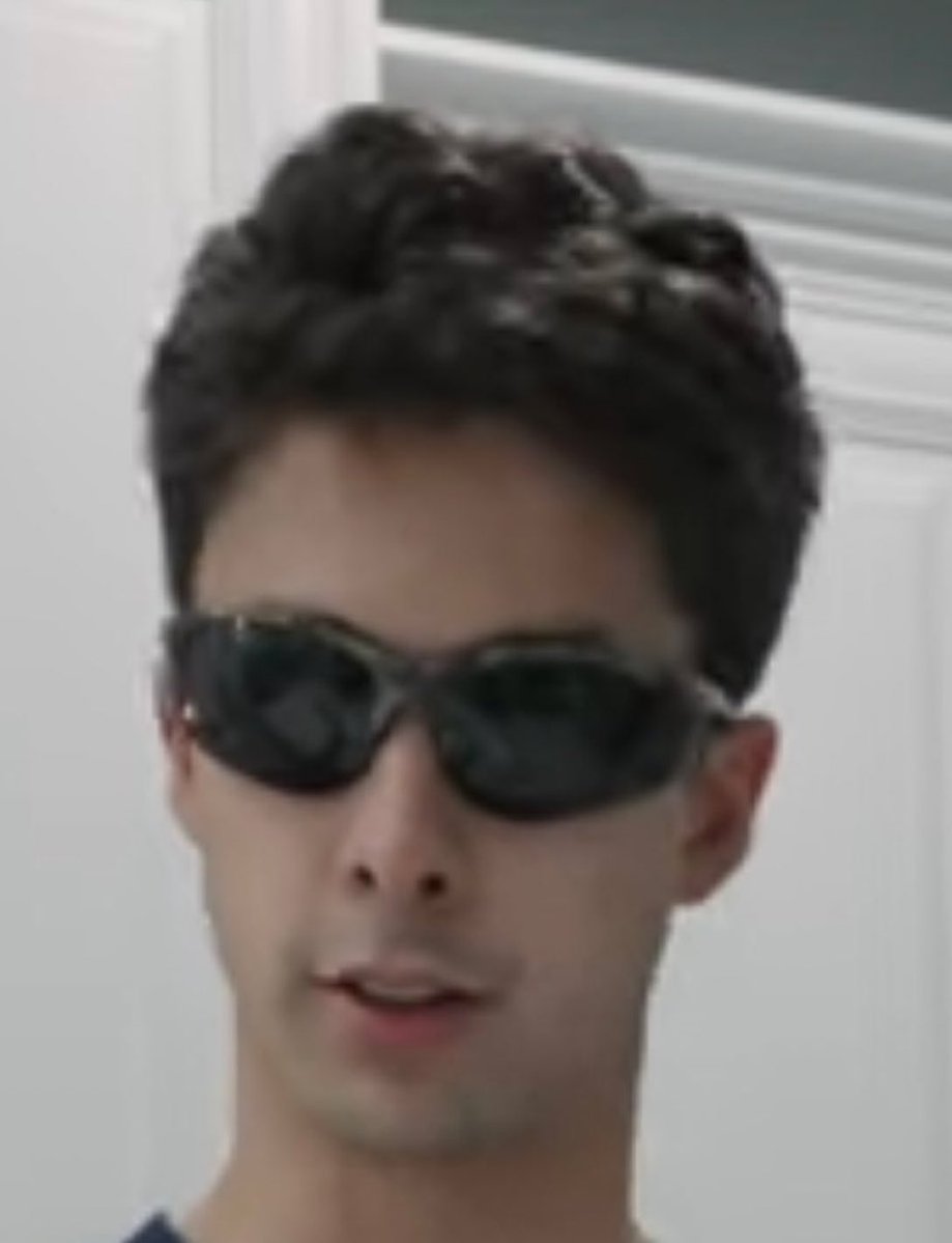 Professor tweet media