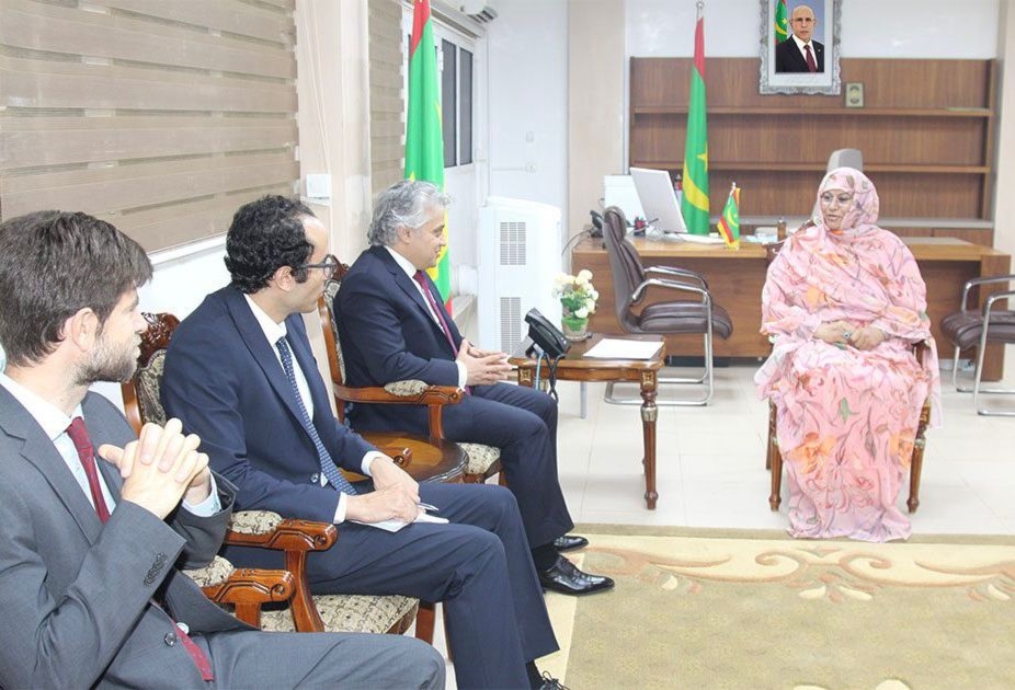 mena_arabic's tweet image. سفير مصر بنواكشوط يعقد لقاء مع وزيرة الإسكان الموريتانية قبل زيارتها إلى القاهرة للاطلاع على التجربة المصرية فى إنشاء العاصمة الجديدة
#أ_ش_أ #MENA